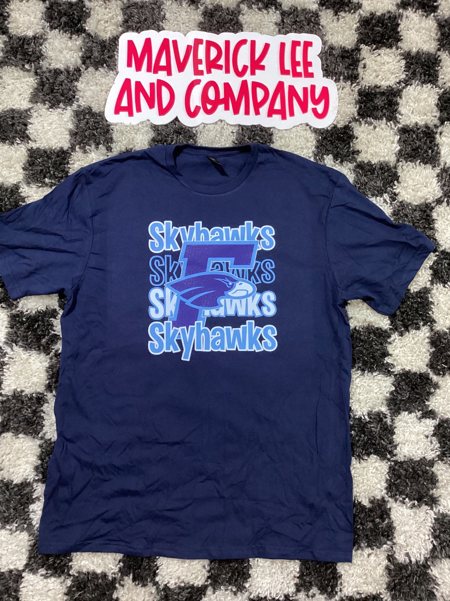 L Skyhawks tee in stock