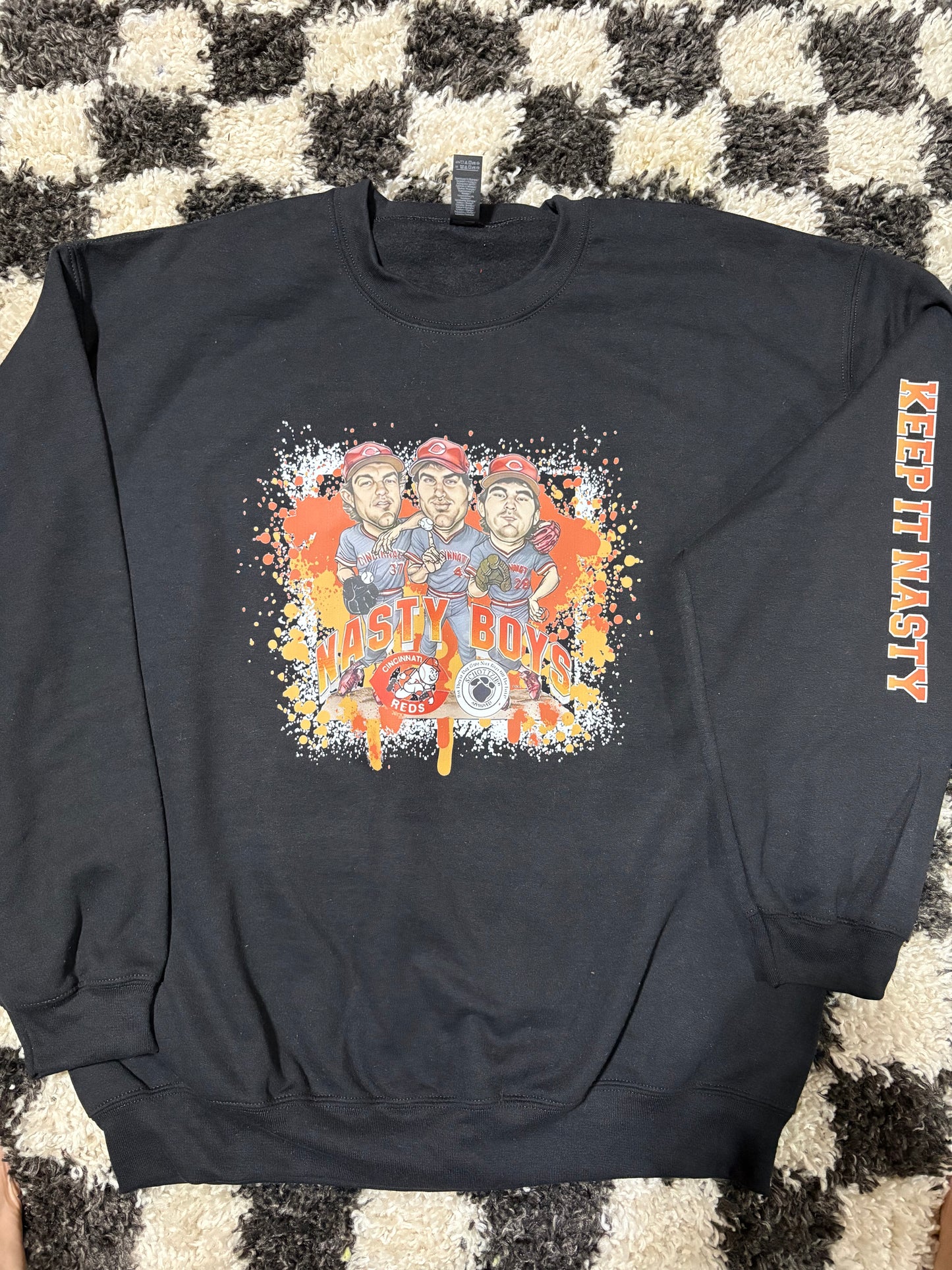 Large in stock sweatshirt with sleeve