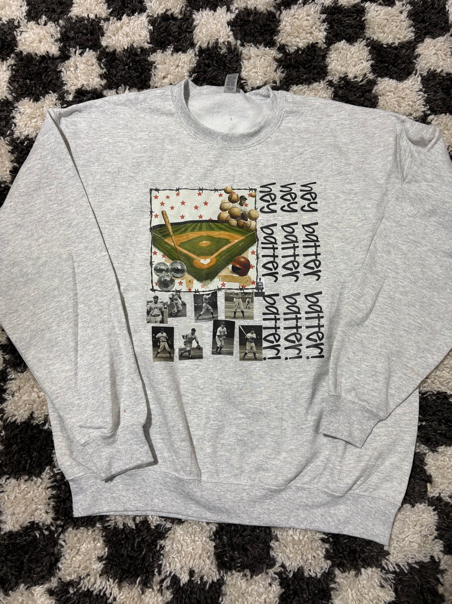 L sweatshirt in stock