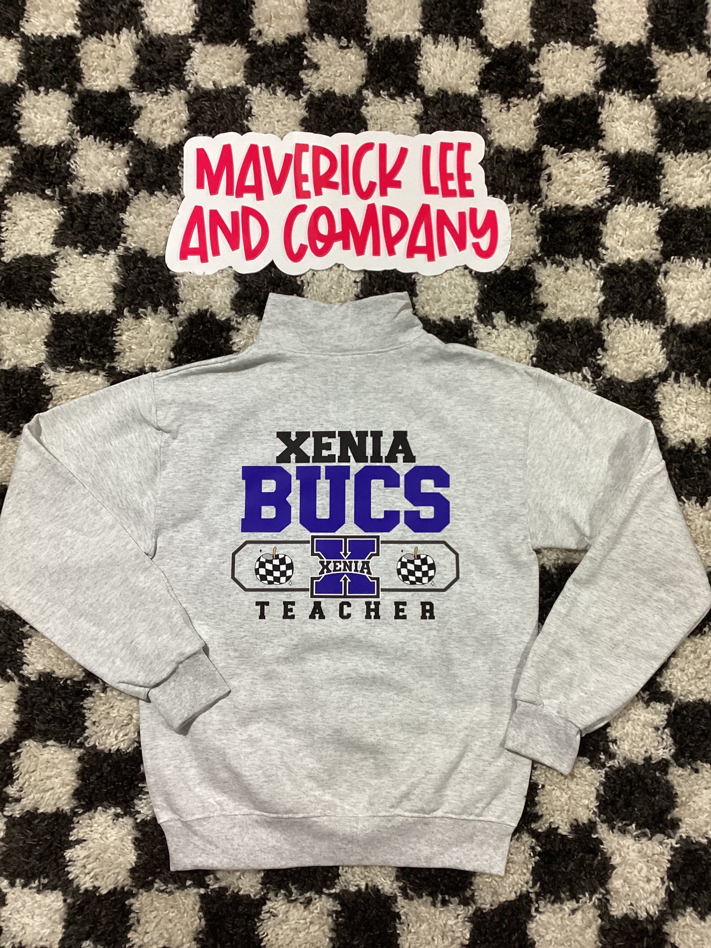 Small quarter zip Xenia – front + back in stock
