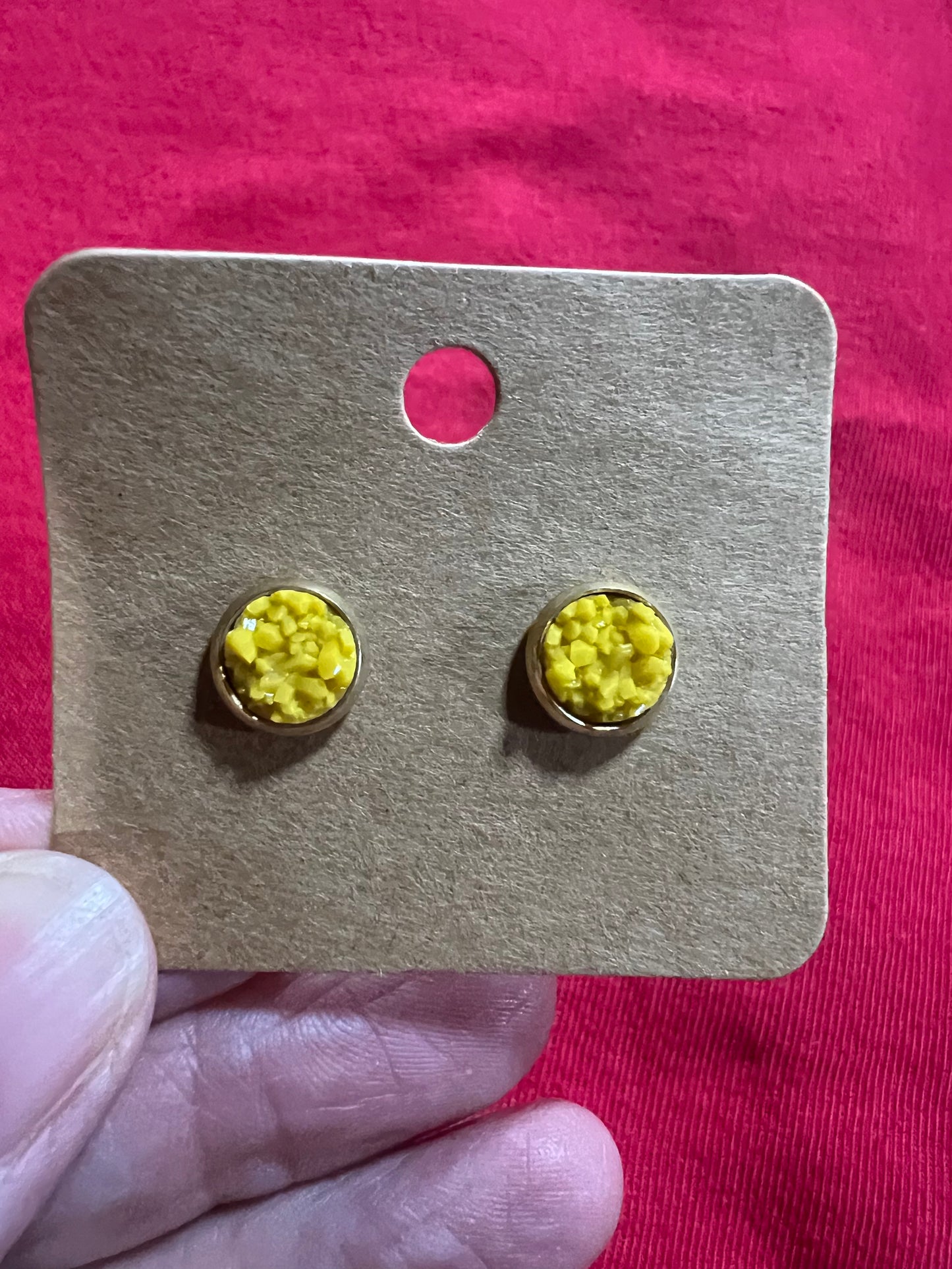 In stock earrings 8mm