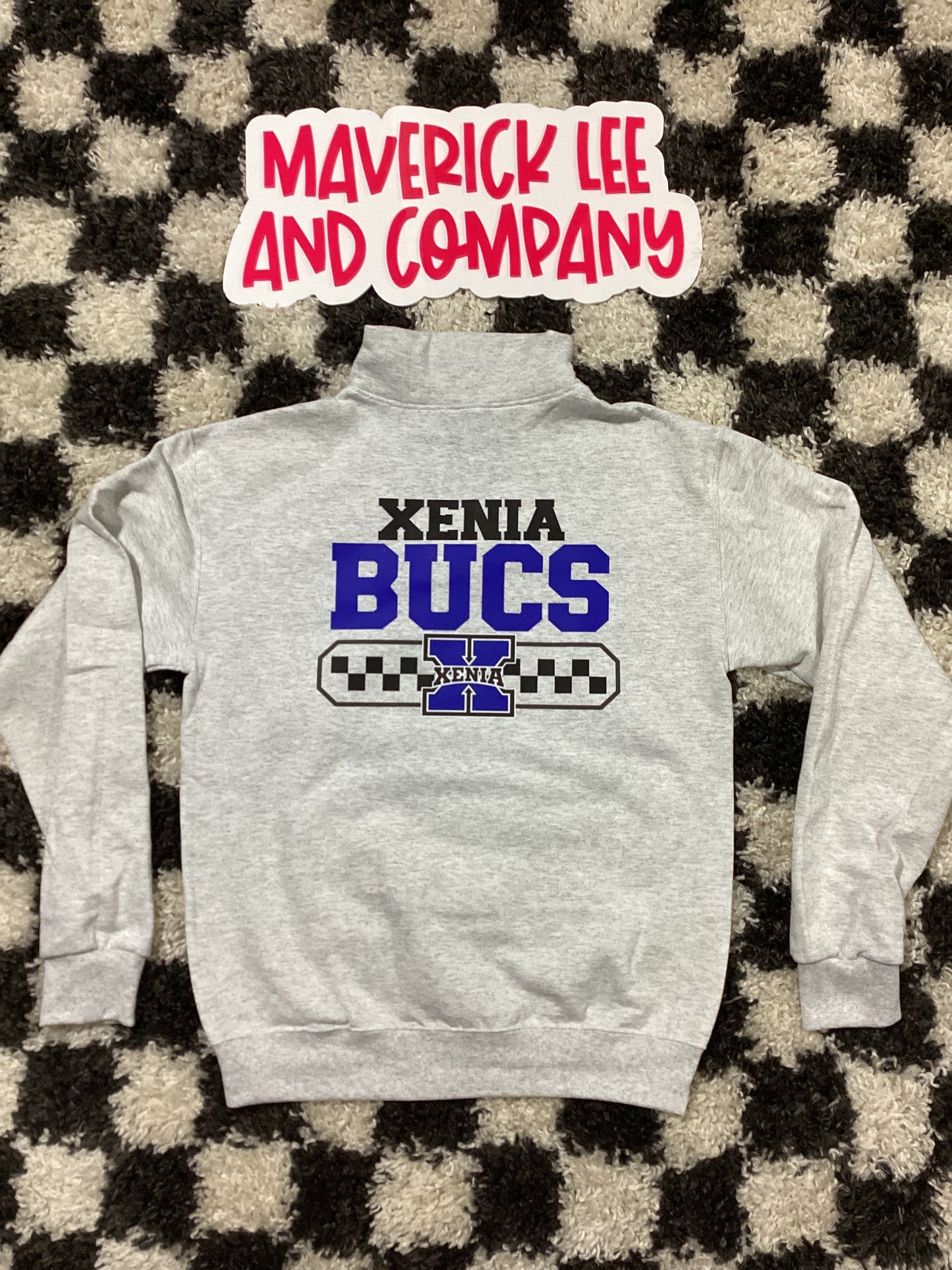 Small quarter zip Xenia – front + back in stock