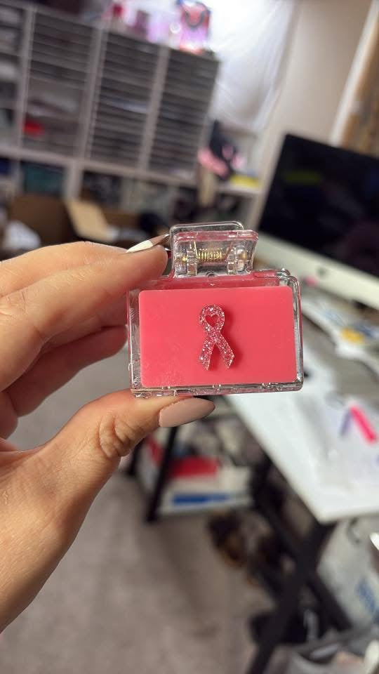 Small hair clip in stock