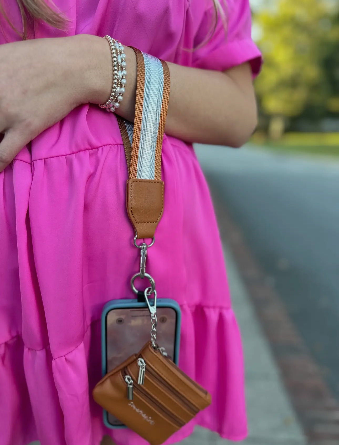 Clip and go phone strap