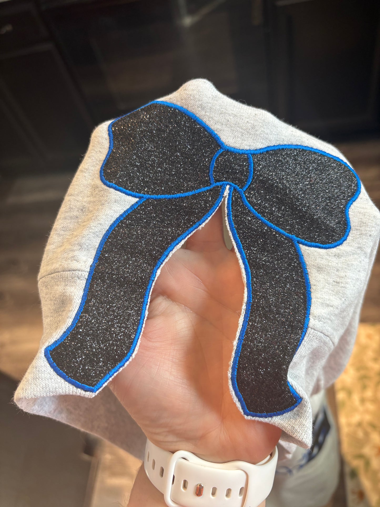 Embroidered glitter bows