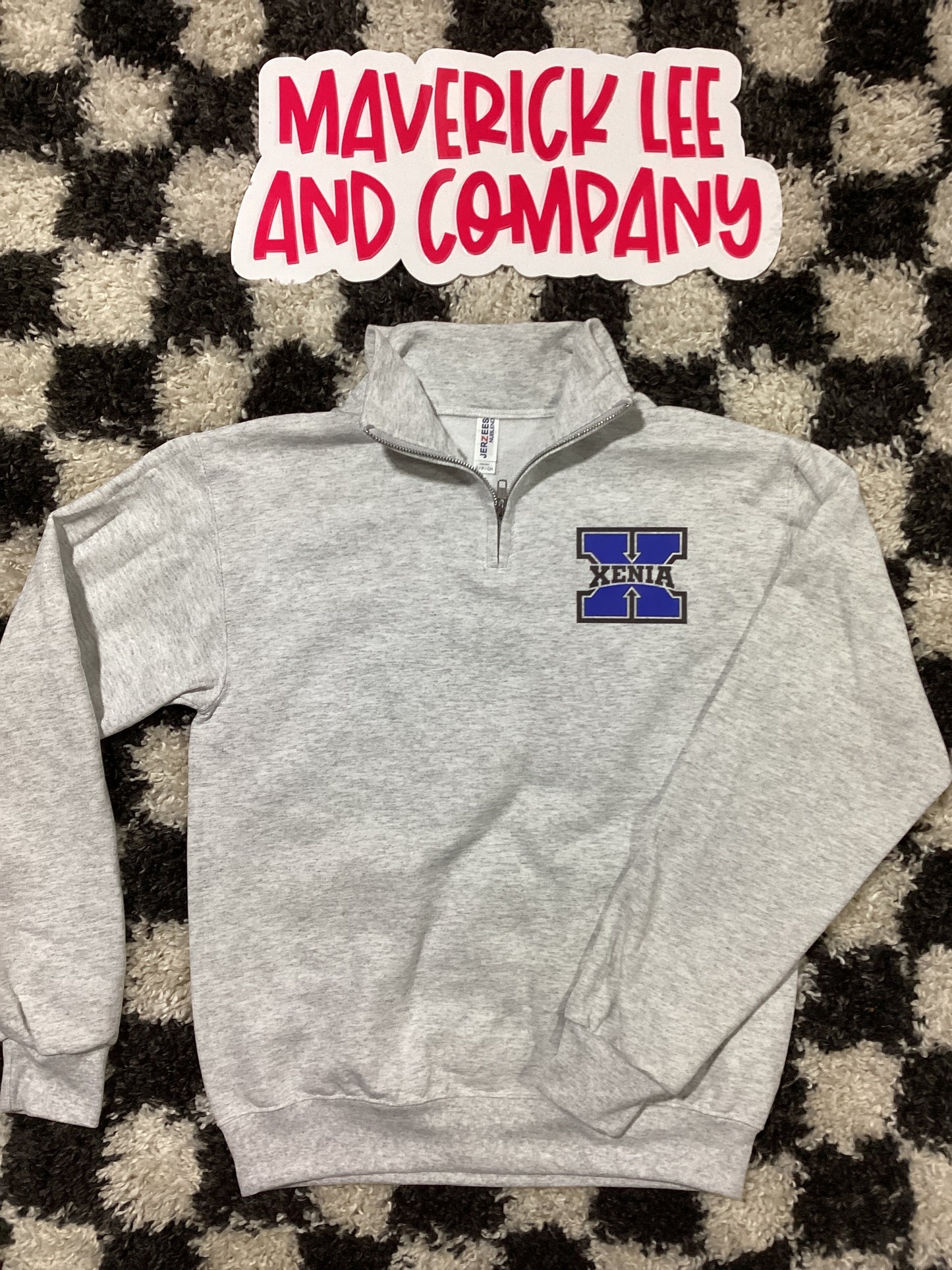Small quarter zip Xenia – front + back in stock