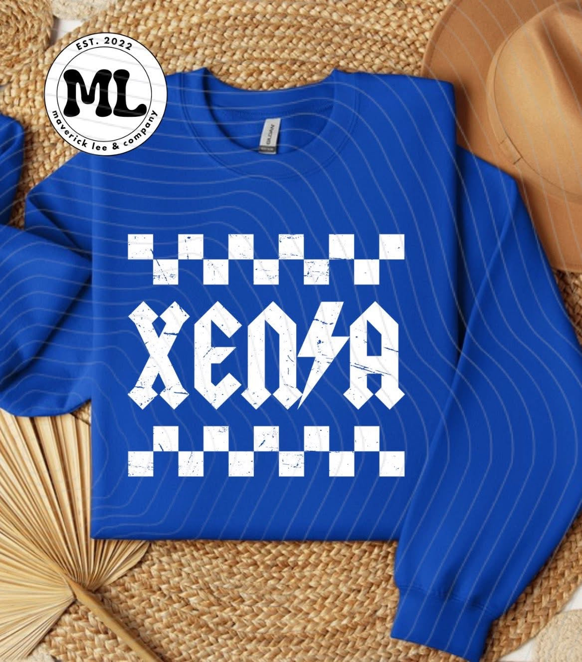Xenia grunge bolt