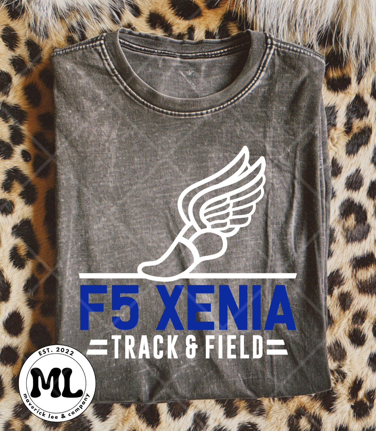 F5 Xenia track club - white with lines