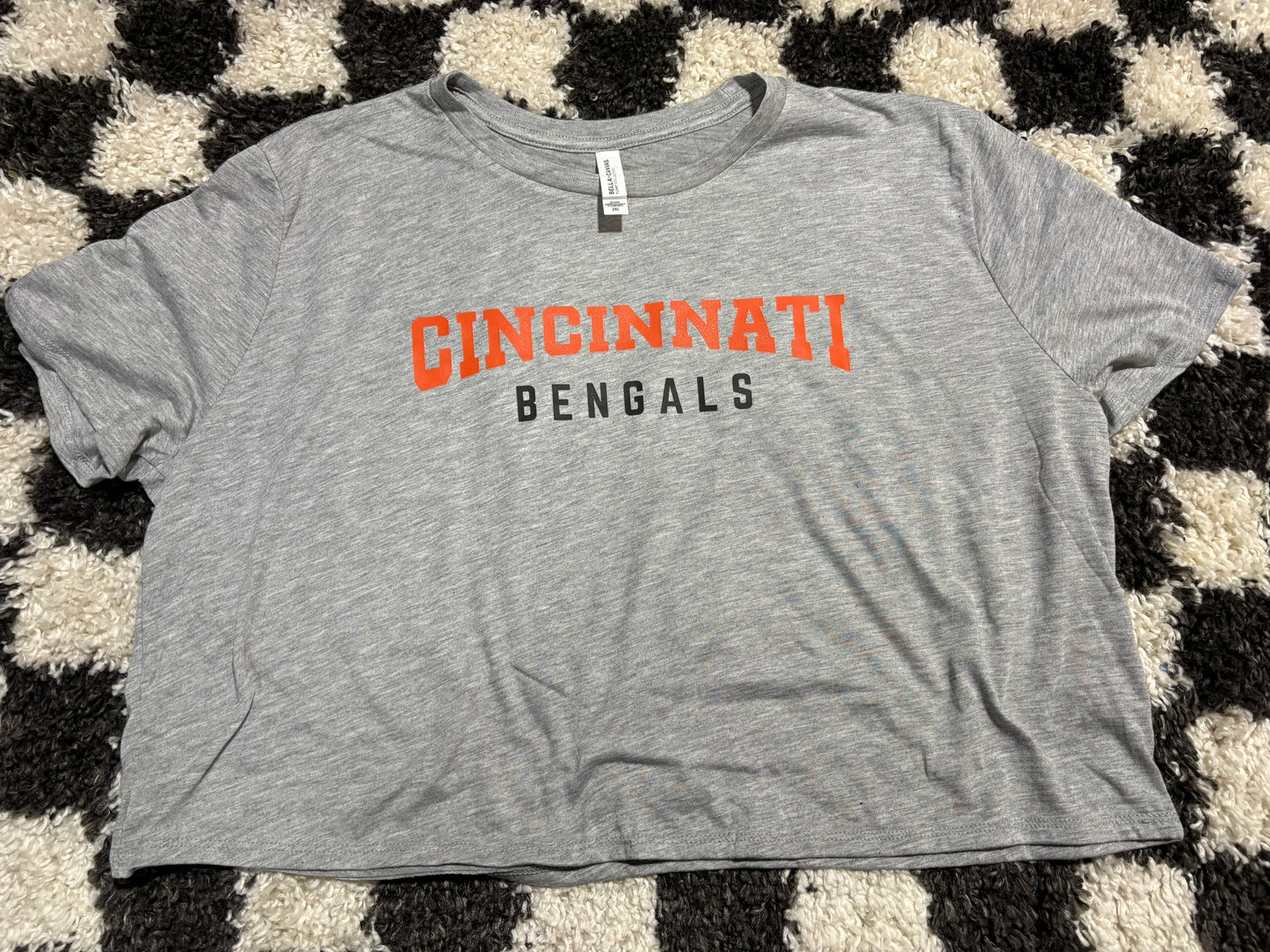 2X crop tee in stock