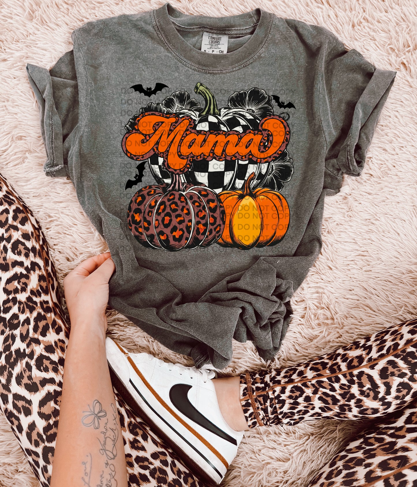 Mama checkered and pumpkins