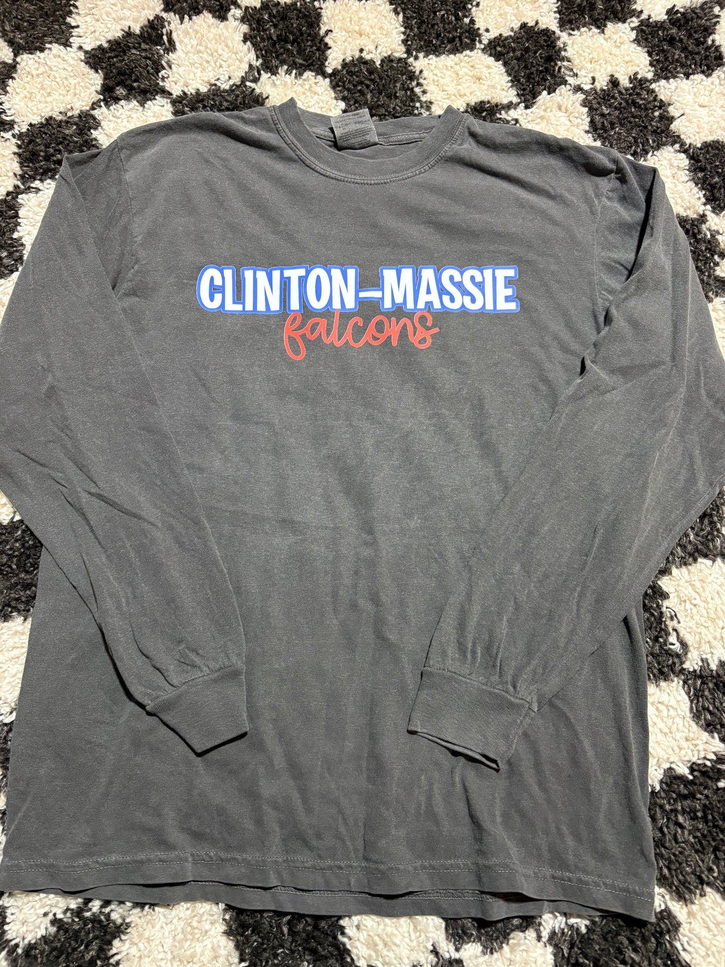 Medium long sleeve in stock