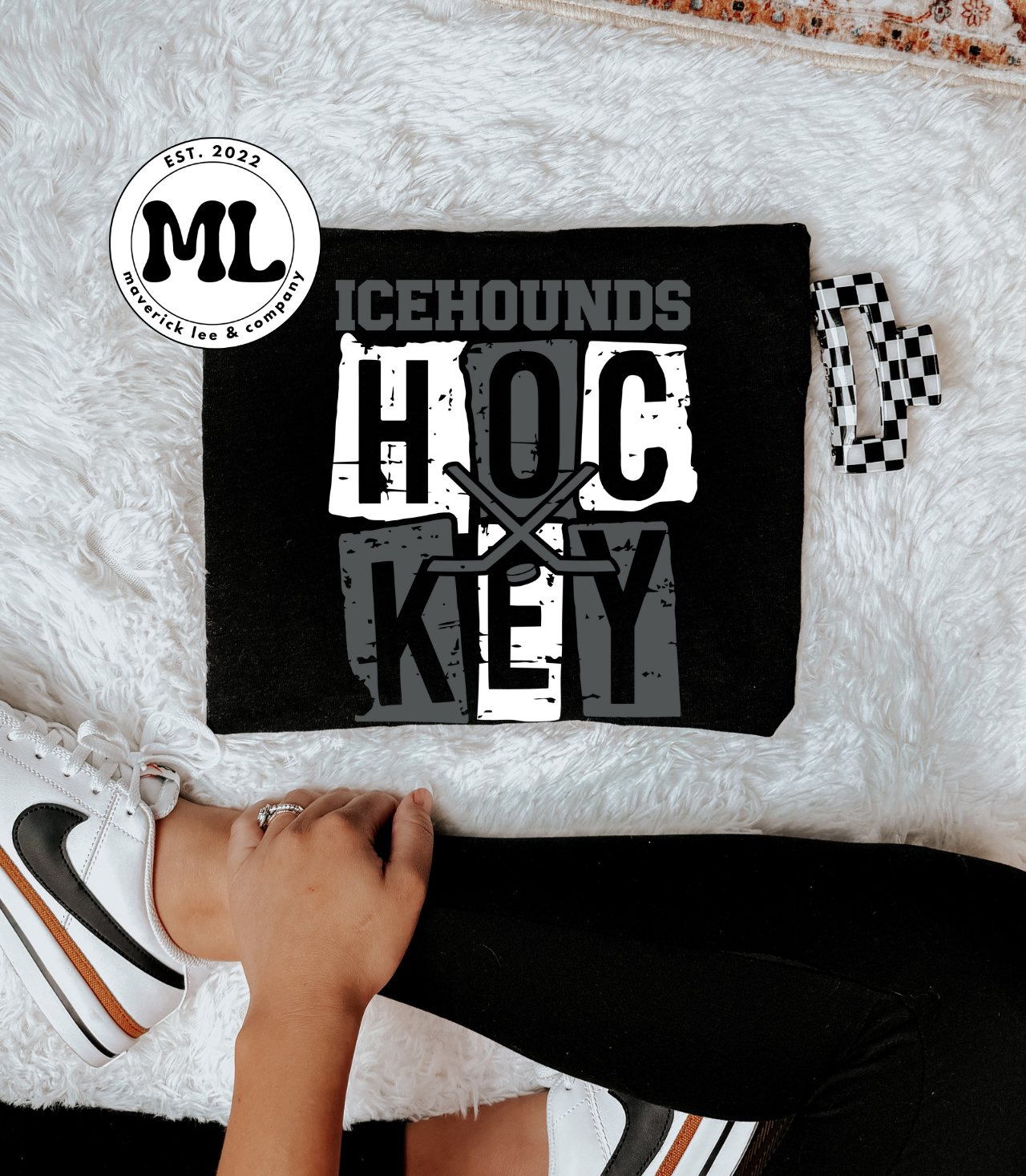 Icehounds Hockey distressed