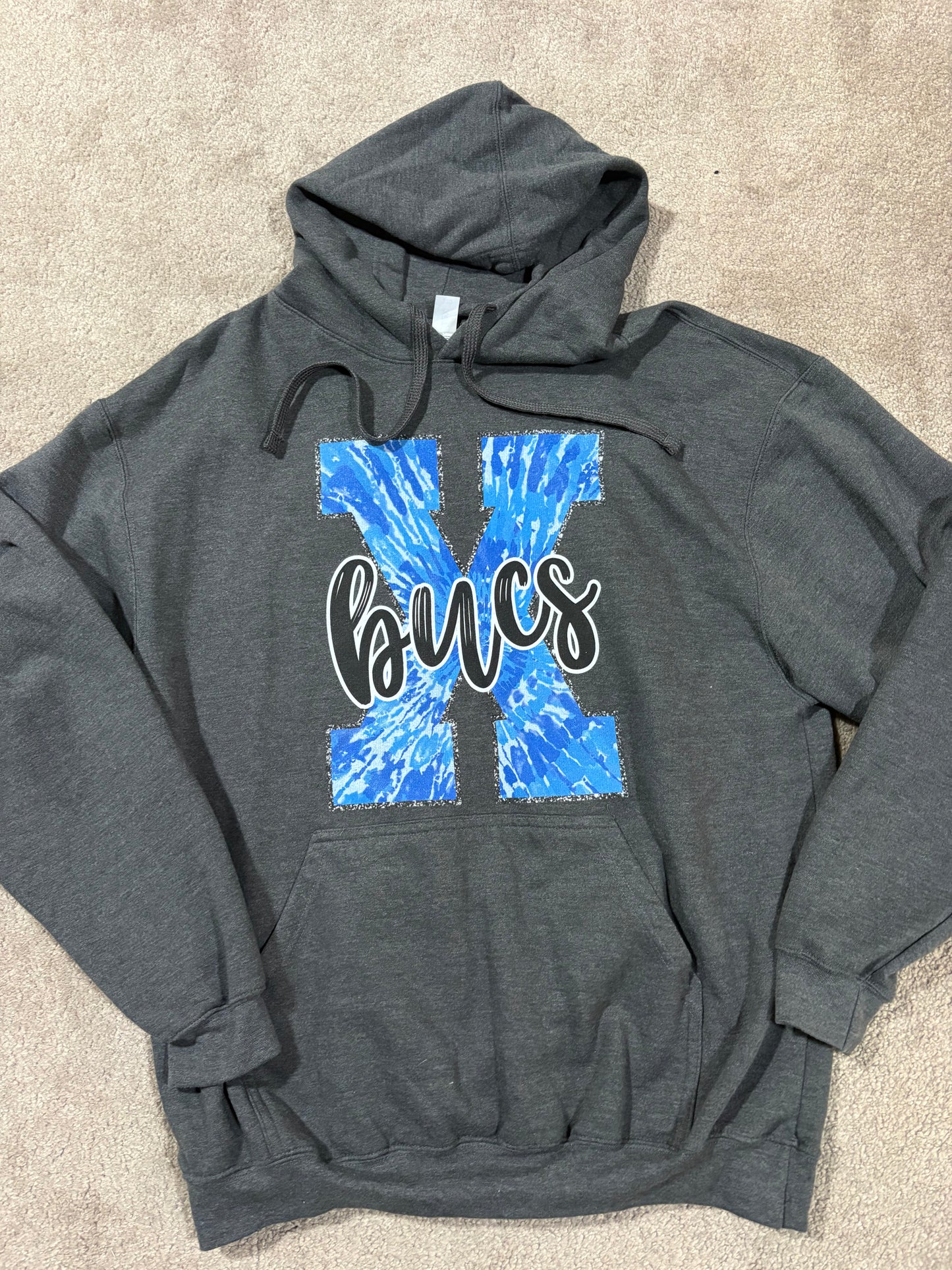 Large Bucs hoodie - in stock