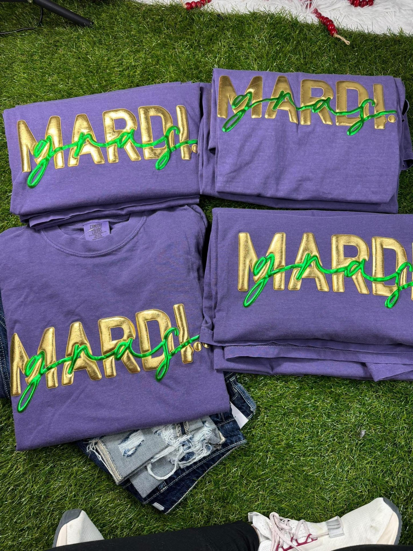 Mardi Gras - Gold & Green puff