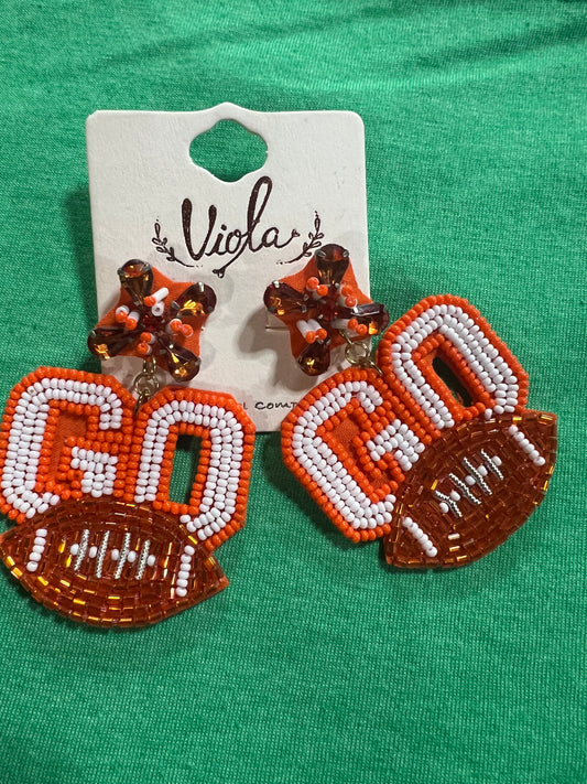 In stock earrings ￼
