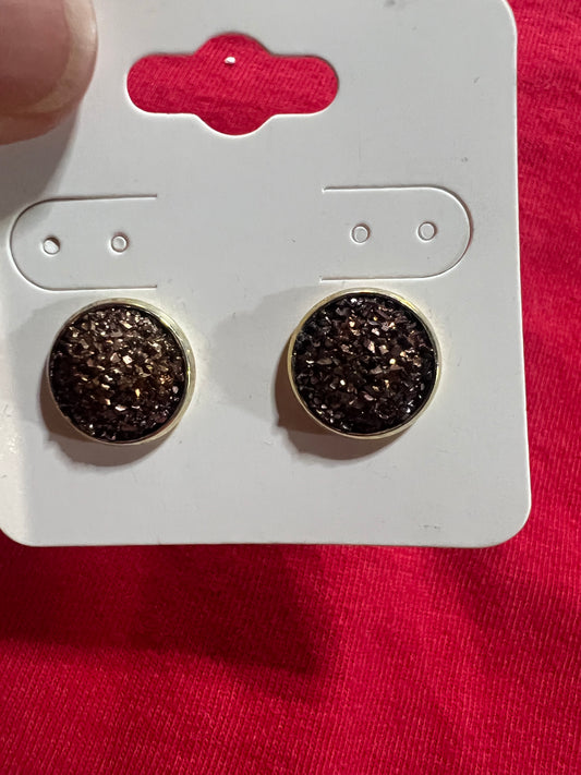 In stock earrings 12mm