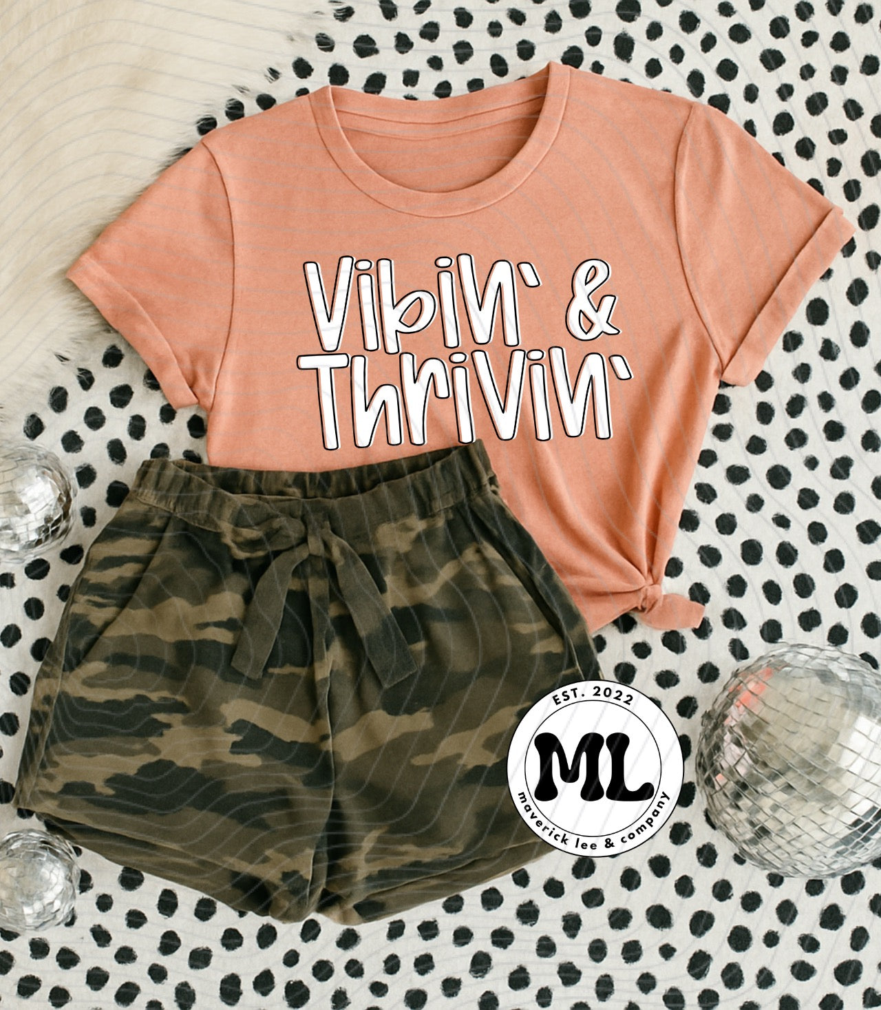 Vibin & Thrivin white