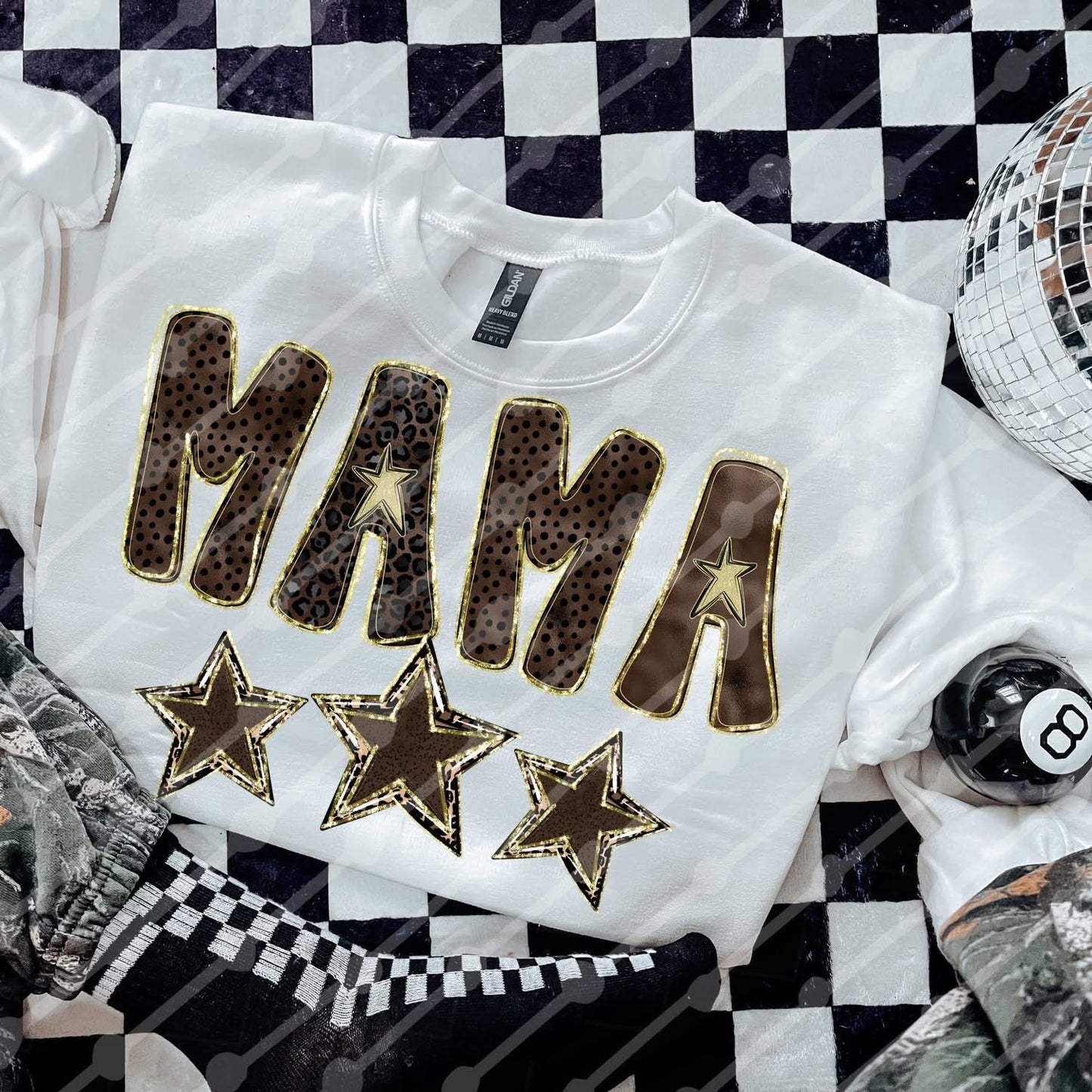 Mama stars with cheetah/gold