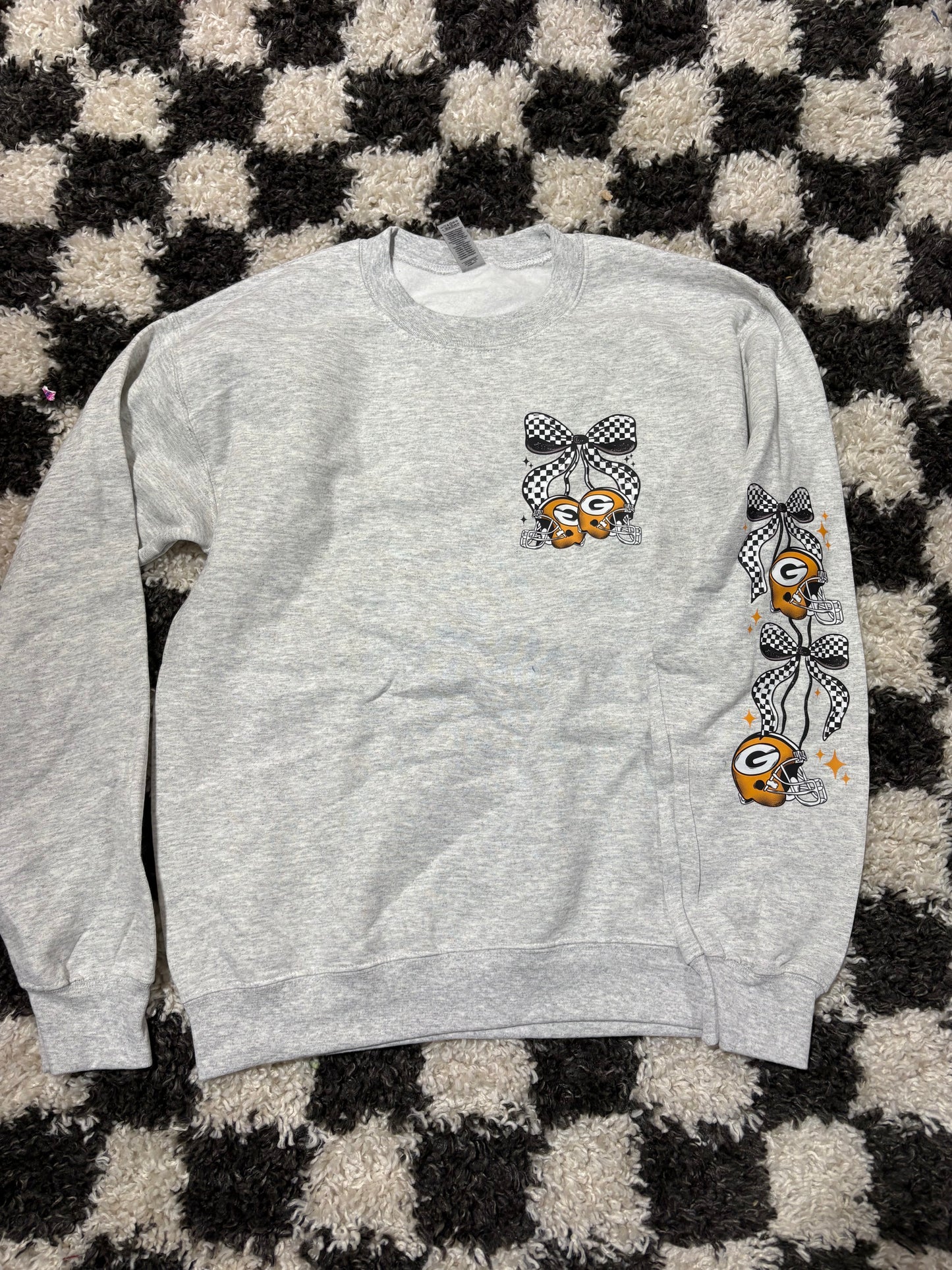 Small sweatshirt in stock