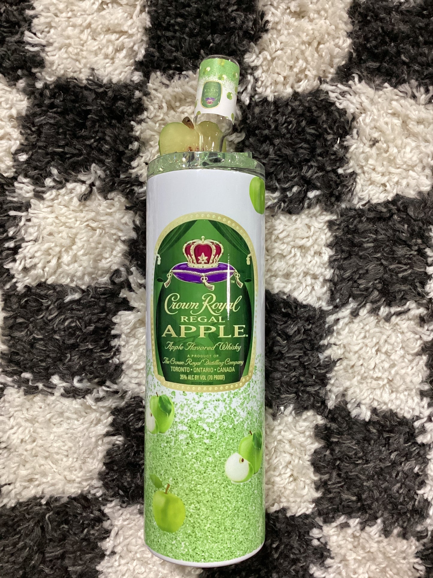 30 ounce iced lid Tumbler green apple