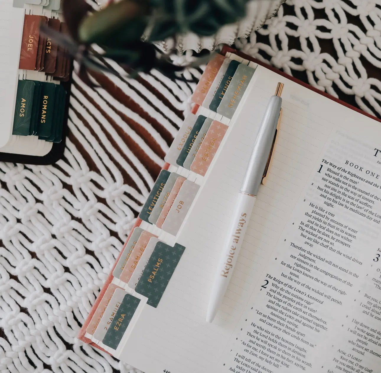 Crosses bible tabs