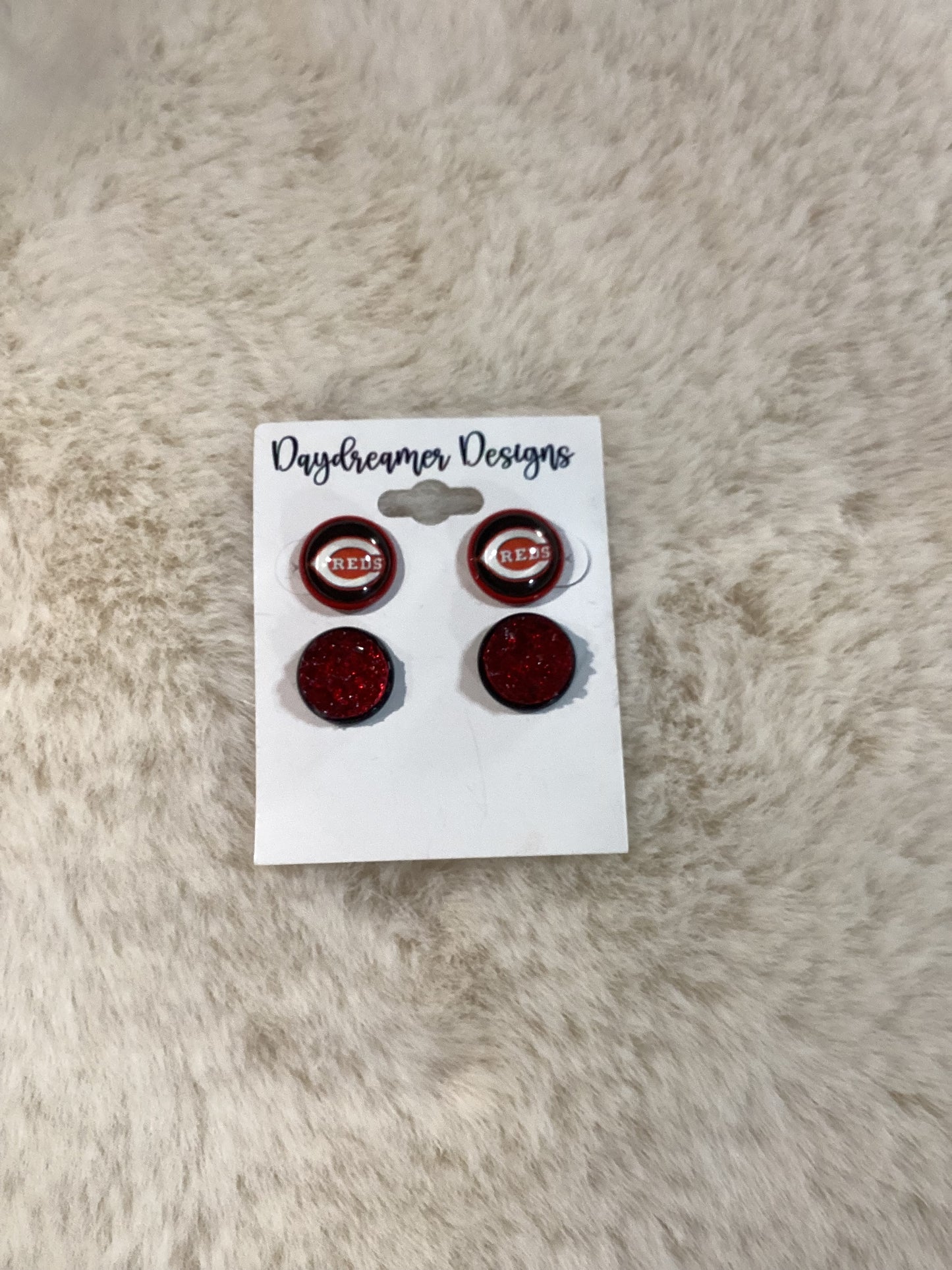 In stock earrings set ￼