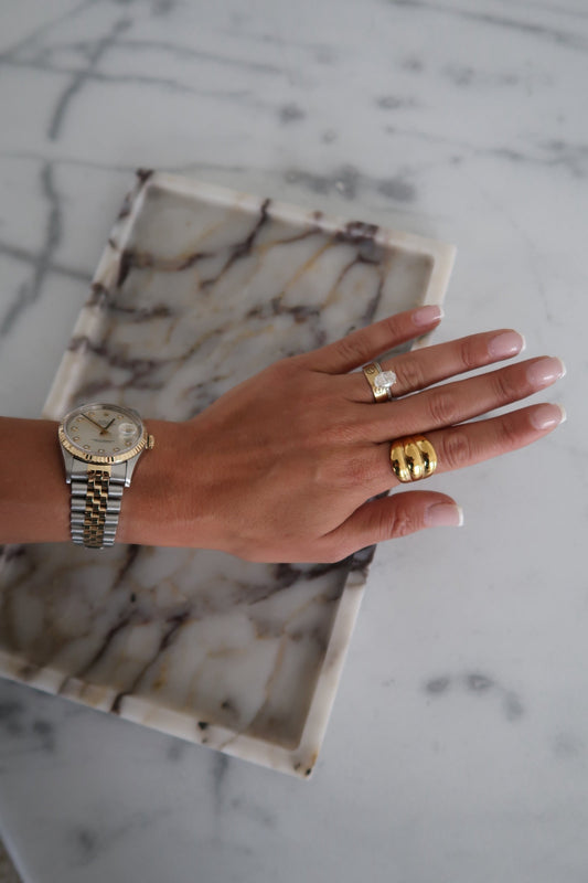 LARGE GOLD SHELL RING