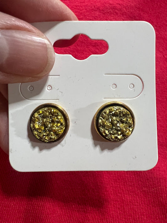 In stock earrings 12mm