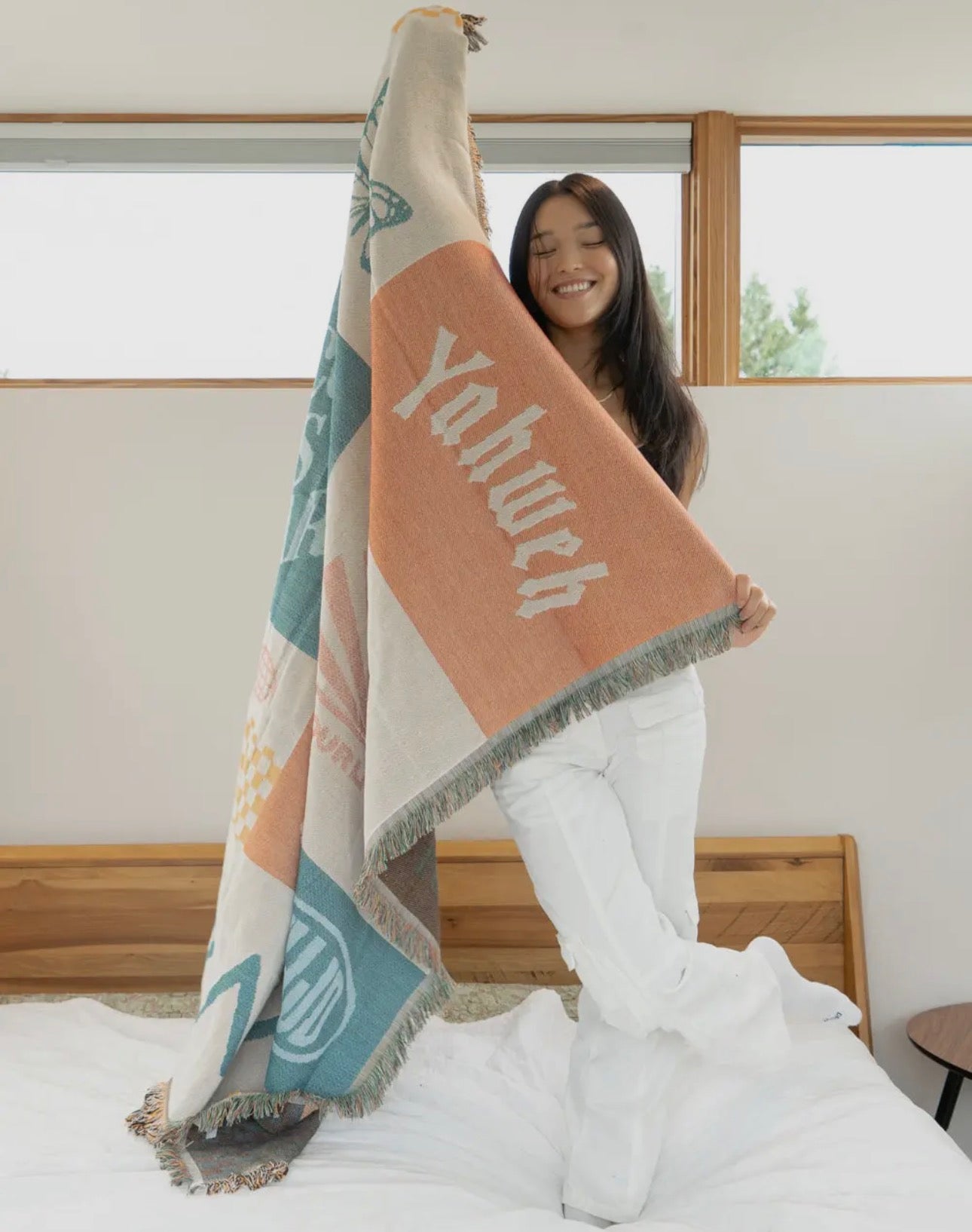 PATCHWORK THROW BLANKET