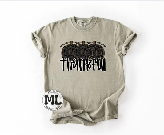 Thankful 3 pumpkins black
