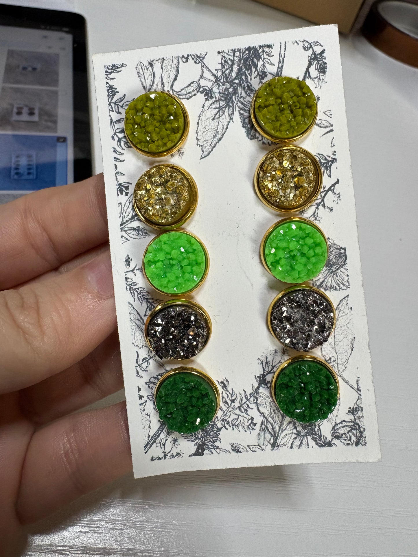In stock earrings set