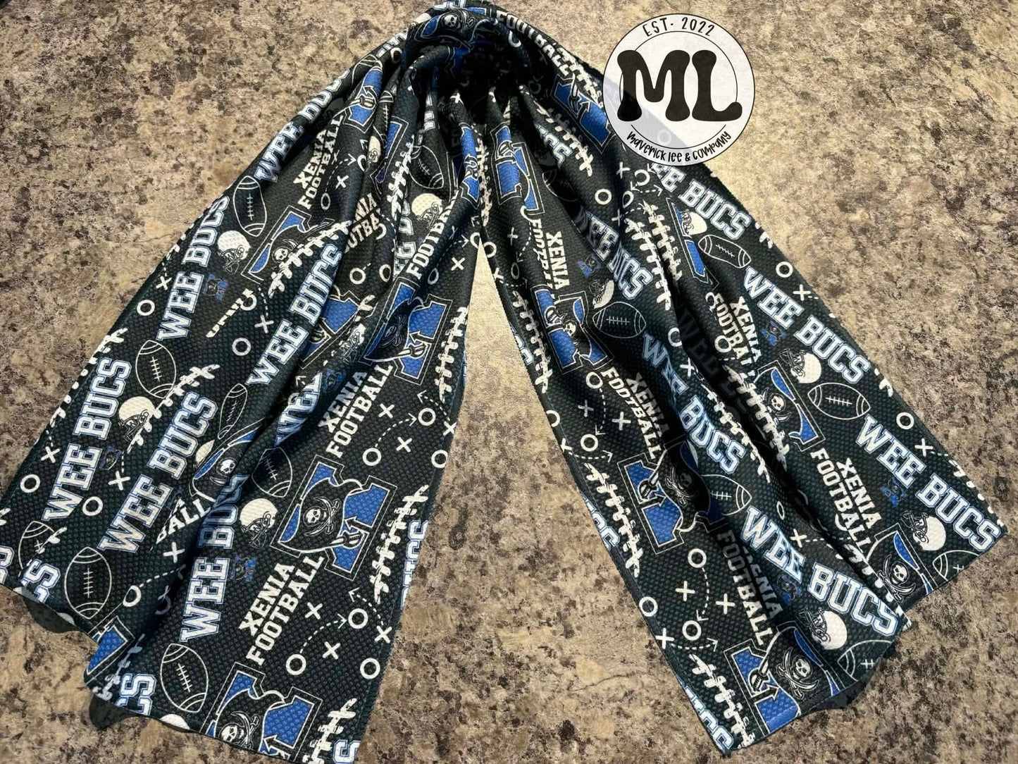 Black Xenia wee Bucs cooling towel - in stock