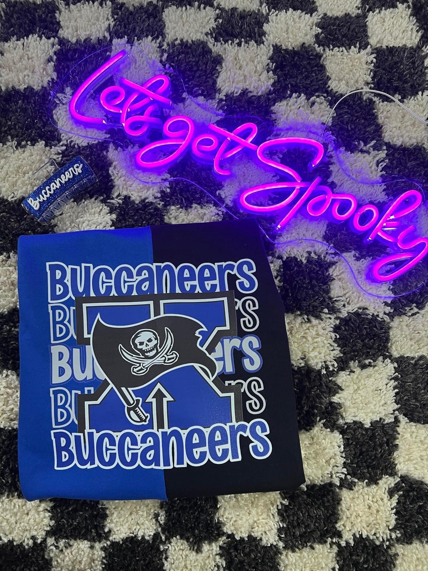 XL Xenia Buccaneers split sweatshirt - in stock