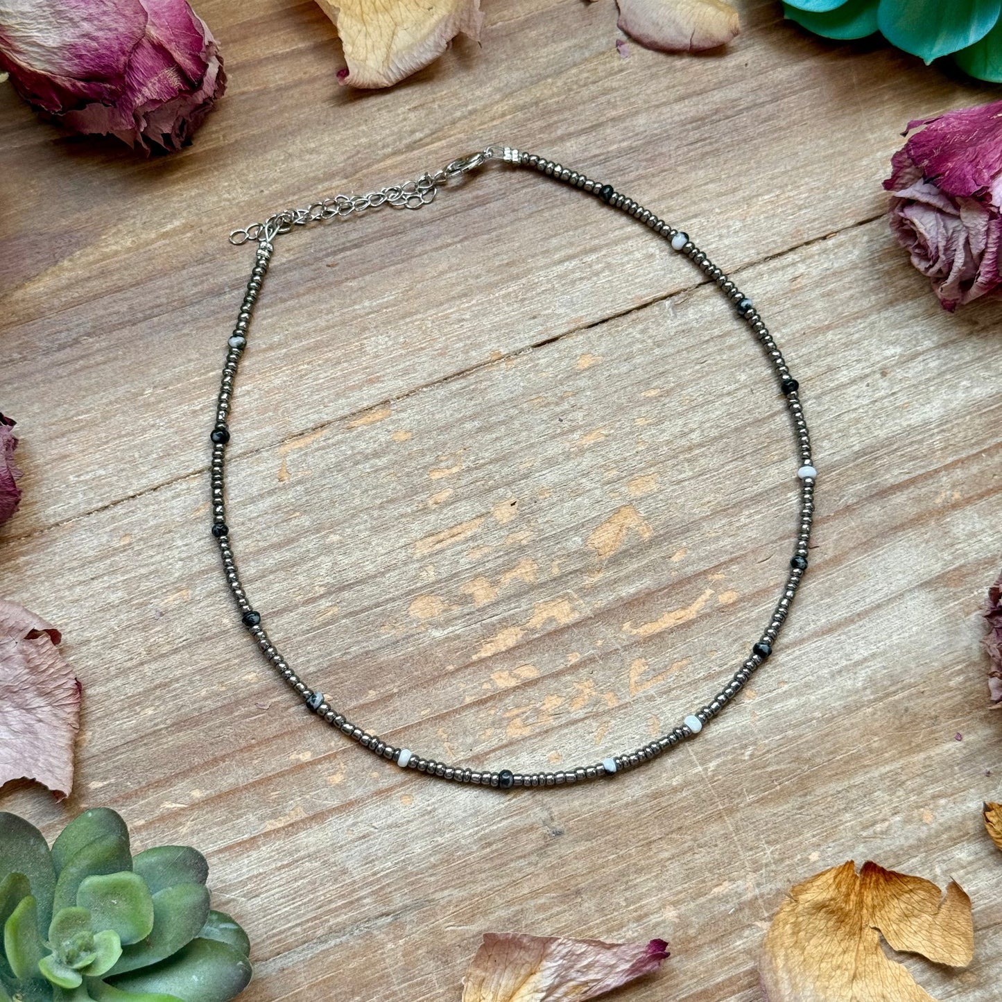 Magnesite Glass Seed Bead Choker